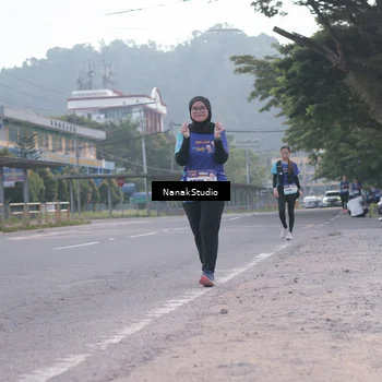 Runner Photo 8349009