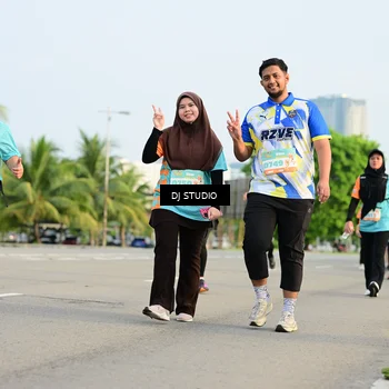 Runner Photo 8349035