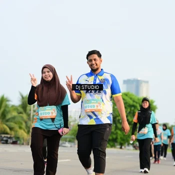 Runner Photo 8349056