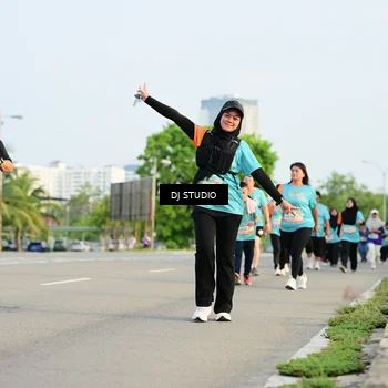 Runner Photo 8349062