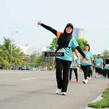 Runner Photo 8349069