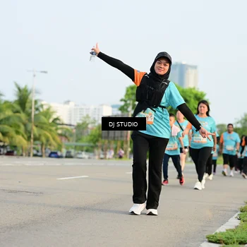 Runner Photo 8349071