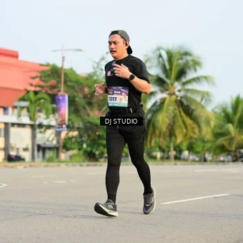 Runner Photo 8349077