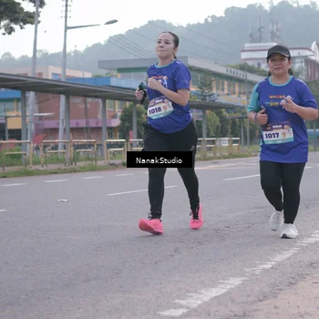 Runner Photo 8349100