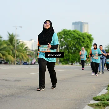 Runner Photo 8349156