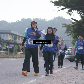 Runner Photo 8349167