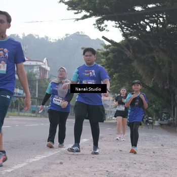 Runner Photo 8349184