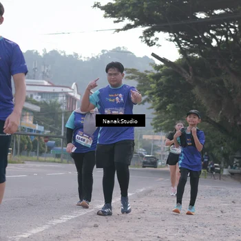 Runner Photo 8349191