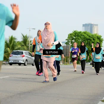 Runner Photo 8349210
