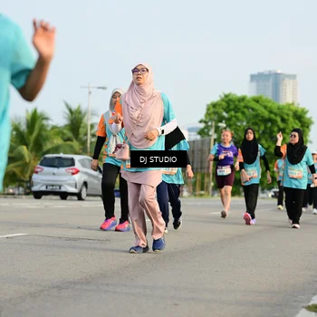 Runner Photo 8349211