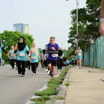 Runner Photo 8349229