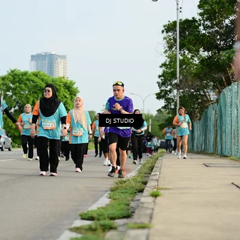 Runner Photo 8349234