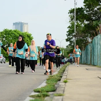 Runner Photo 8349240