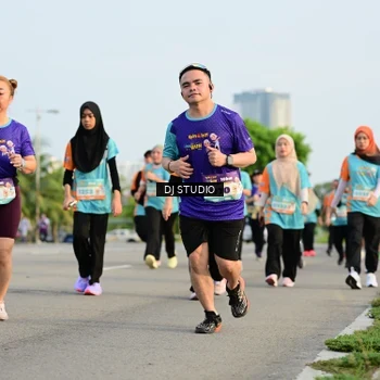 Runner Photo 8349246
