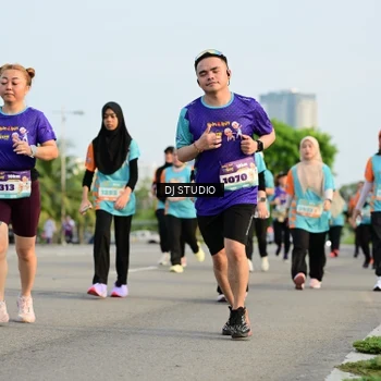 Runner Photo 8349247