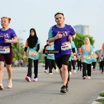 Runner Photo 8349249