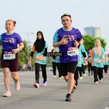 Runner Photo 8349260
