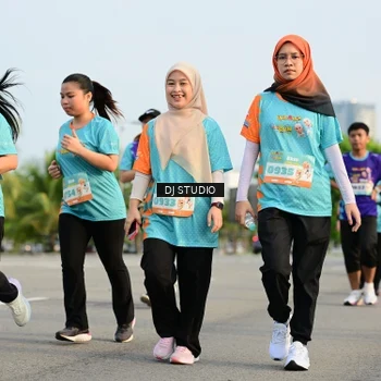 Runner Photo 8349305