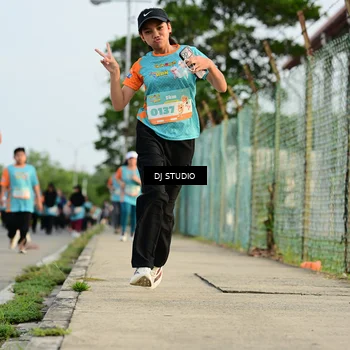 Runner Photo 8349343