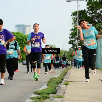 Runner Photo 8349345