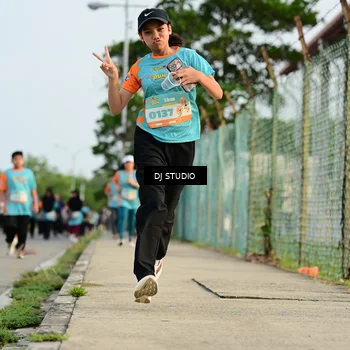 Runner Photo 8349347