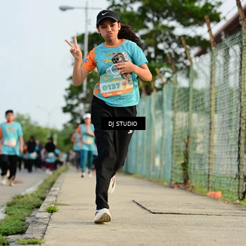 Runner Photo 8349348