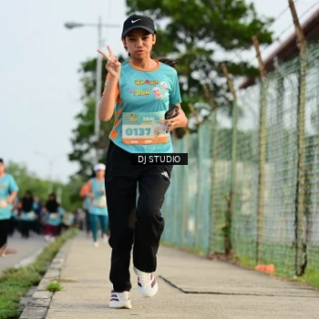 Runner Photo 8349355