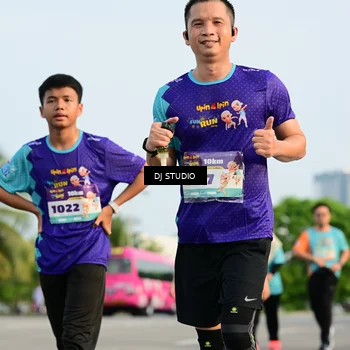 Runner Photo 8349371