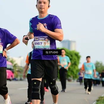 Runner Photo 8349377