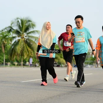 Runner Photo 8349409