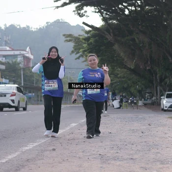 Runner Photo 8349410