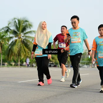 Runner Photo 8349411