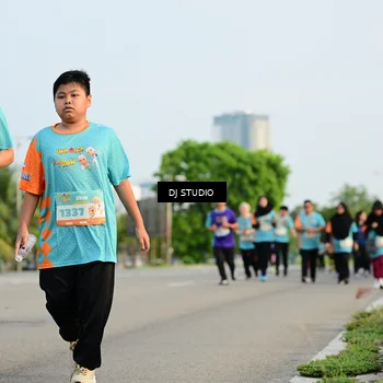 Runner Photo 8349442