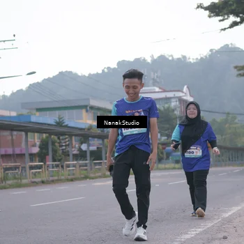 Runner Photo 8349460