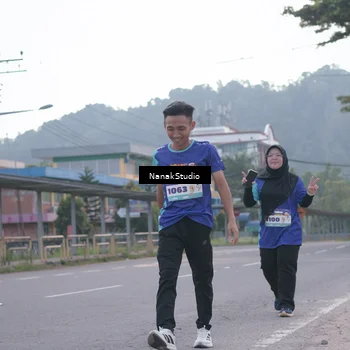 Runner Photo 8349467
