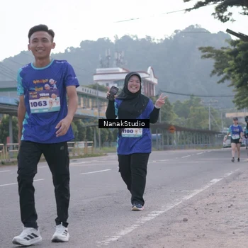 Runner Photo 8349470