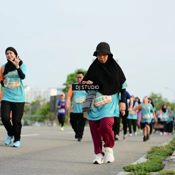 Runner Photo 8349473