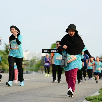 Runner Photo 8349475