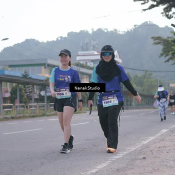 Runner Photo 8349521