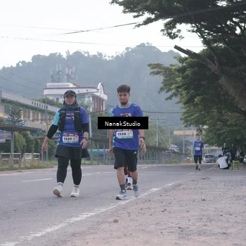 Runner Photo 8349610