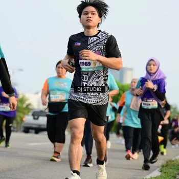 Runner Photo 8349642
