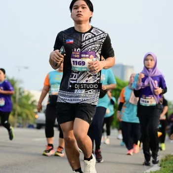 Runner Photo 8349643