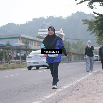 Runner Photo 8349661