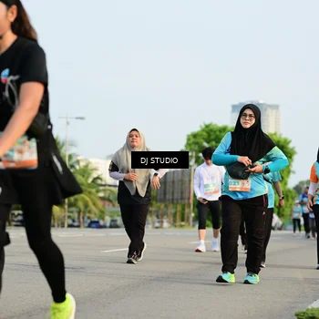 Runner Photo 8349695