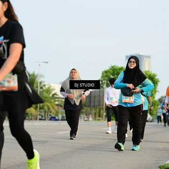 Runner Photo 8349696