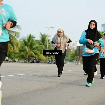 Runner Photo 8349705