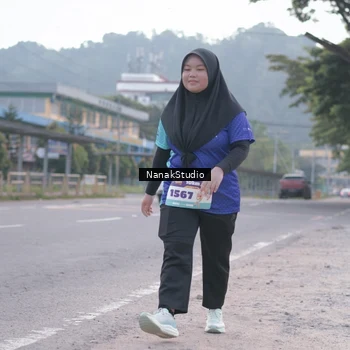 Runner Photo 8349722