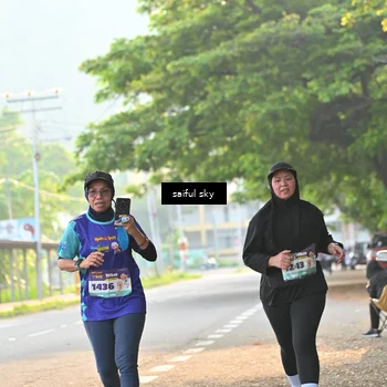 Runner Photo 8349754
