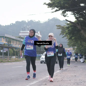 Runner Photo 8349762