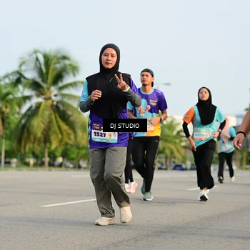 Runner Photo 8349803
